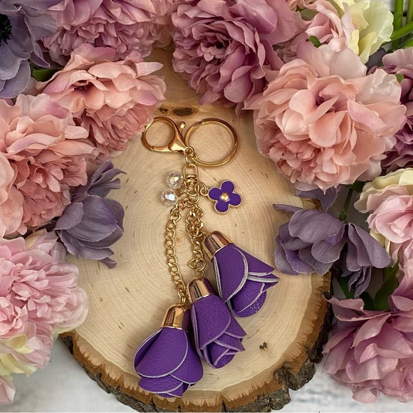 Purple Triple Rose Charm with Beads Keychain - Picture 11 of 14